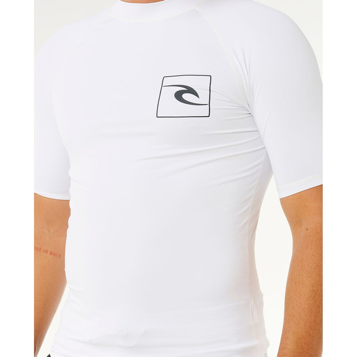 Rip Curl Streamline UPF Rašgard Kratkih Rukava (muški) – slika 5