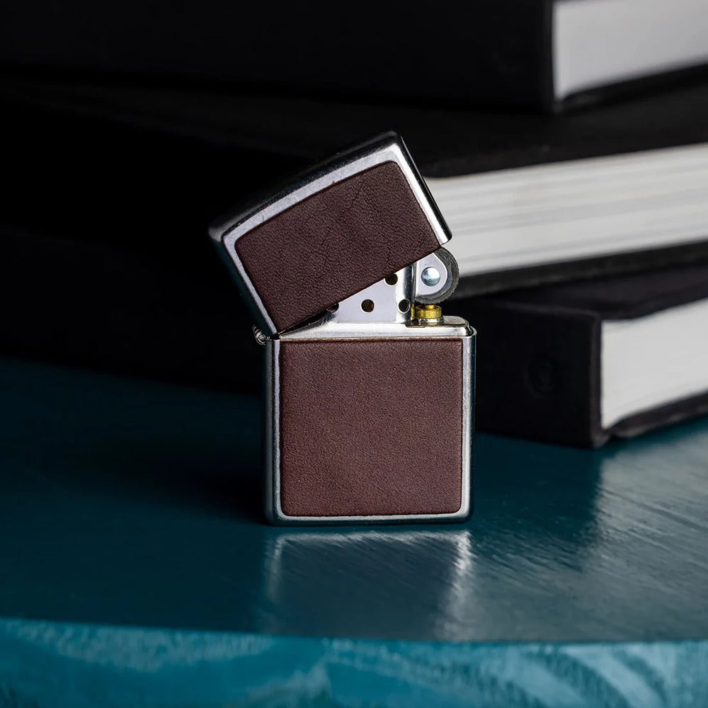 Zippo Upaljač 46782 Leather Emblem – slika 6