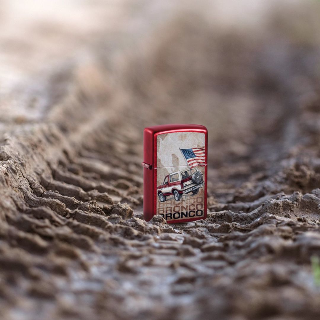 Zippo Candy Apple Red Upaljač – slika 2