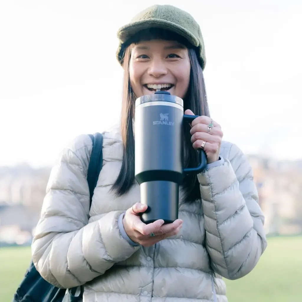 Large_JPG-Stanley_Quencher40oz_Black_2_1_1_1800x1800_46b81252-1de9-4701-b690-7ce3c23b5b43_1800x1800.webp.webp