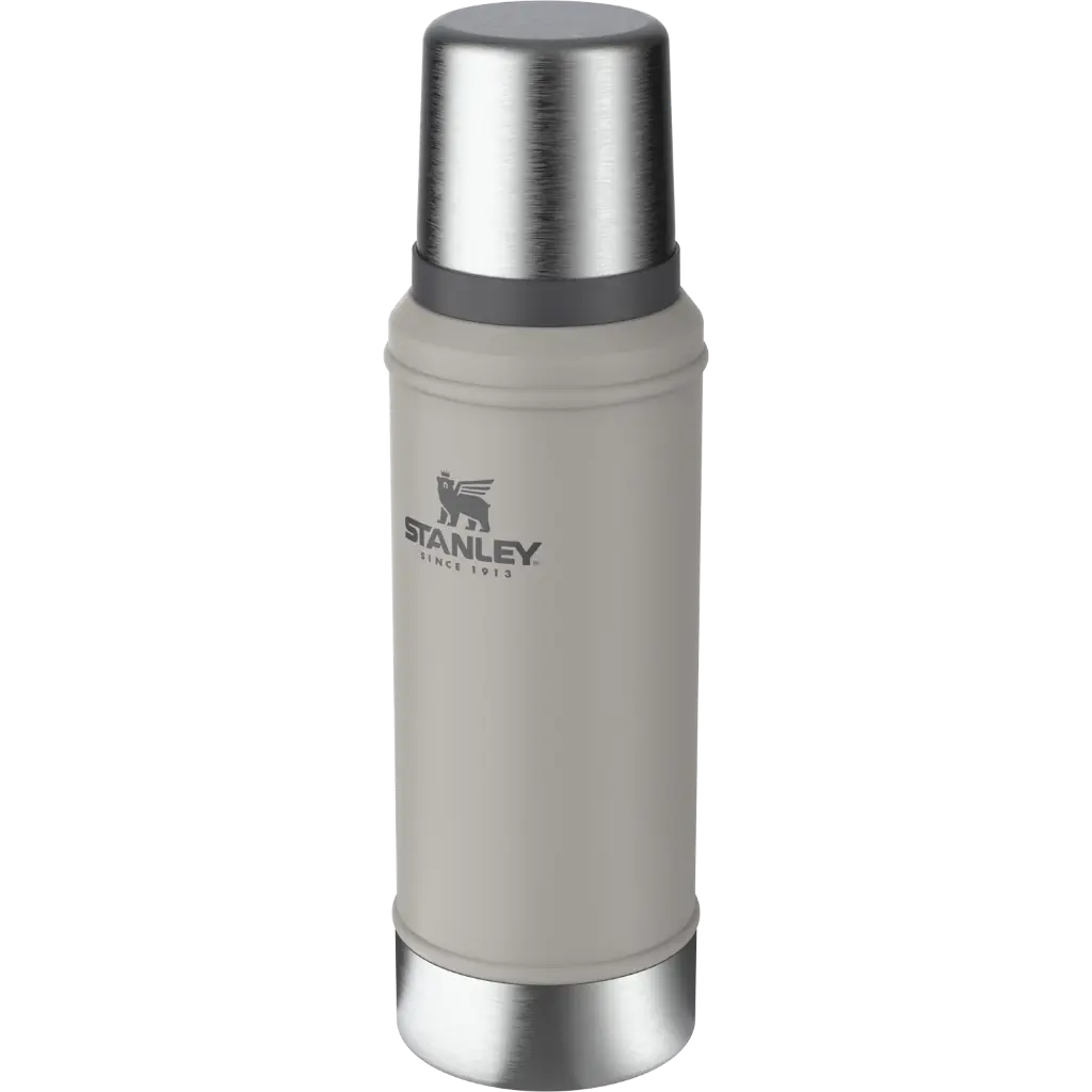 The_Legendary_Classic_Bottle_.75L_Ash-1_6e0f5e42-d30c-4465-b66c-fa00cf0d8044.webp